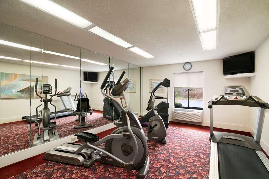 Wingate By Wyndham Canton-Hall Of Fame Facilities photo